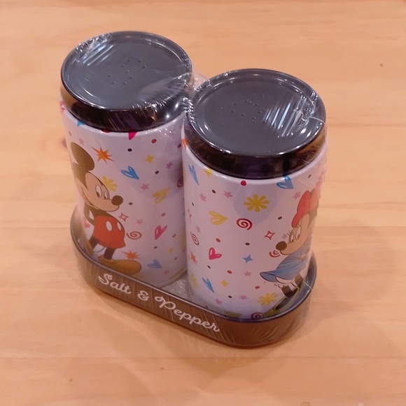 Mickey Minnie Mouse Salt and Pepper Shaker Set Metal Tin - Picture 3 of 8